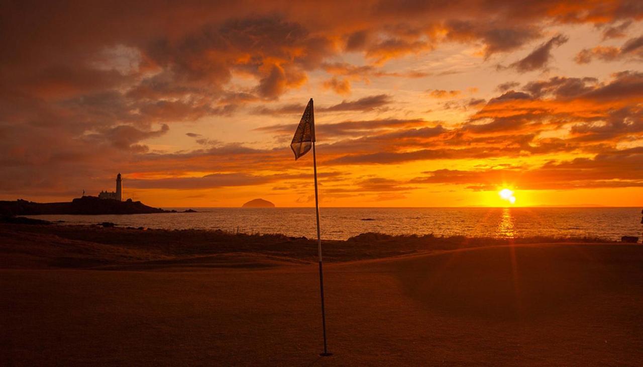 Beautiful 2 To 3 Bed Apartment With Stunning Views! Ayr Eksteriør bilde